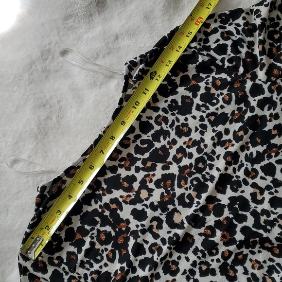 Blousy leopard print top - Picture 8 of 8